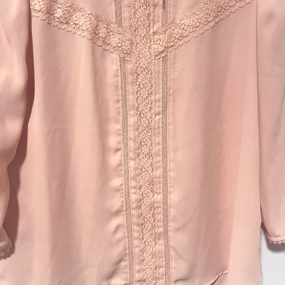 LC Lauren Conrad Pink 3/4 Sleeve lace detail Blouse Small - Picture 4 of 11